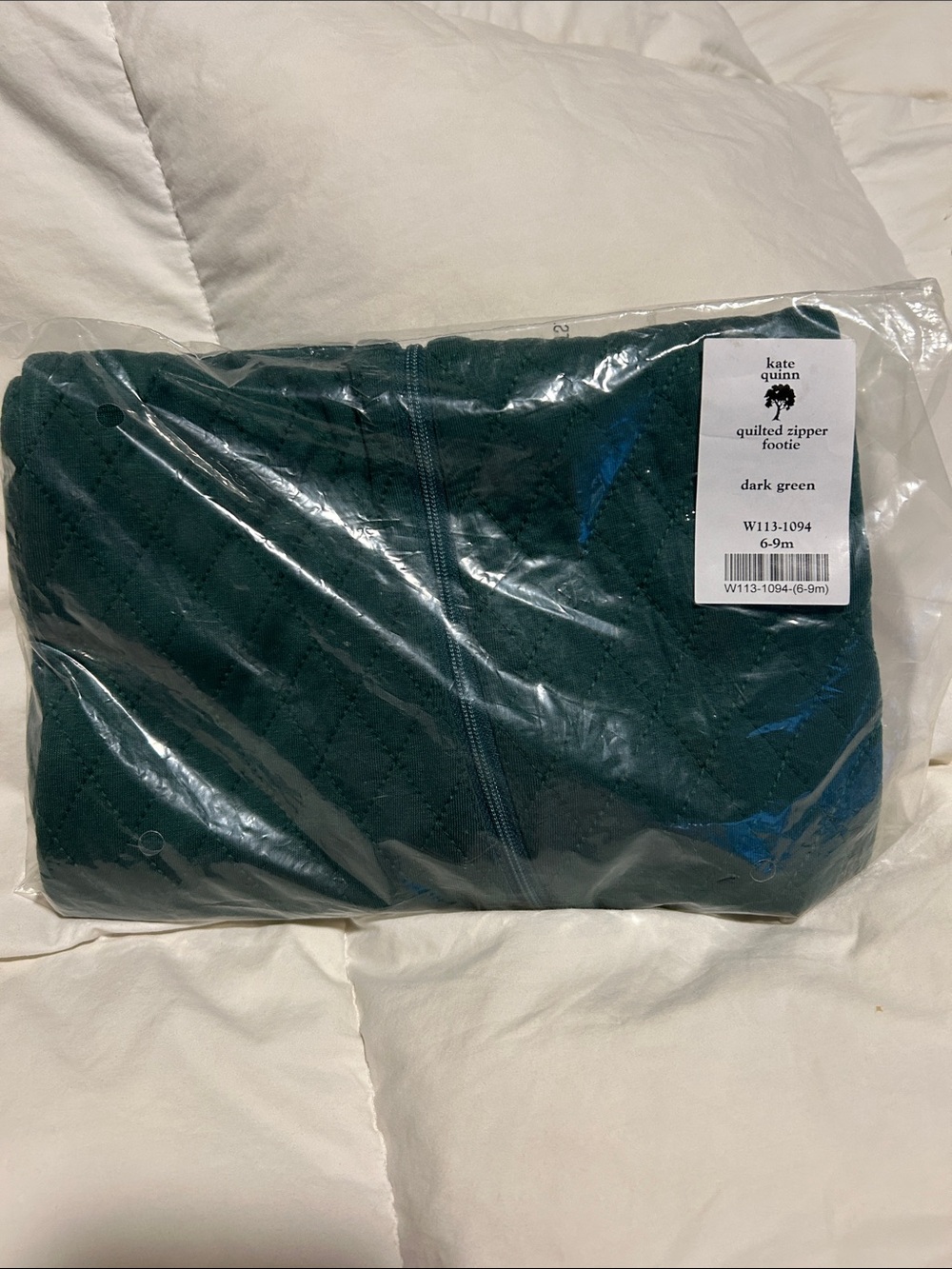 NIB kate quinn dark green bamboo Quilted Zipper Footie